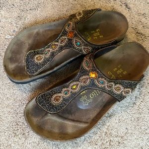 Rare Gizeh Birkenstocks